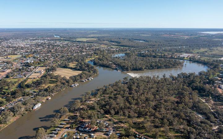 Murray River and the township of Mildura, Victoria